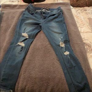 Comfy distress jeans